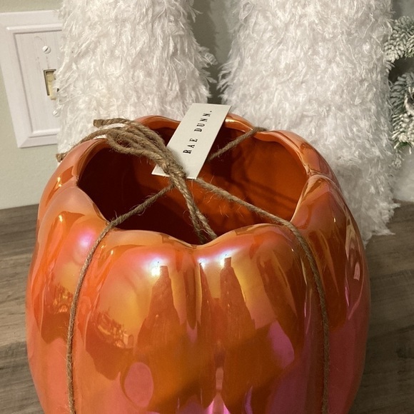 Rae Dunn I ONLY HAVE PIES FOR YOU ORANGE LUSTRE CERAMIC PUMPKIN PLANTER - Picture 4 of 11